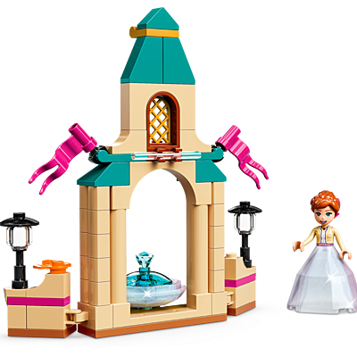 Anna’s Castle Courtyard