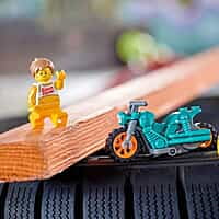 Chicken Stunt Bike Chicken Stunt Bike