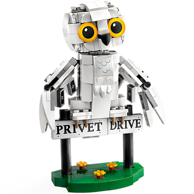 Hedwig at 4 Privet Drive